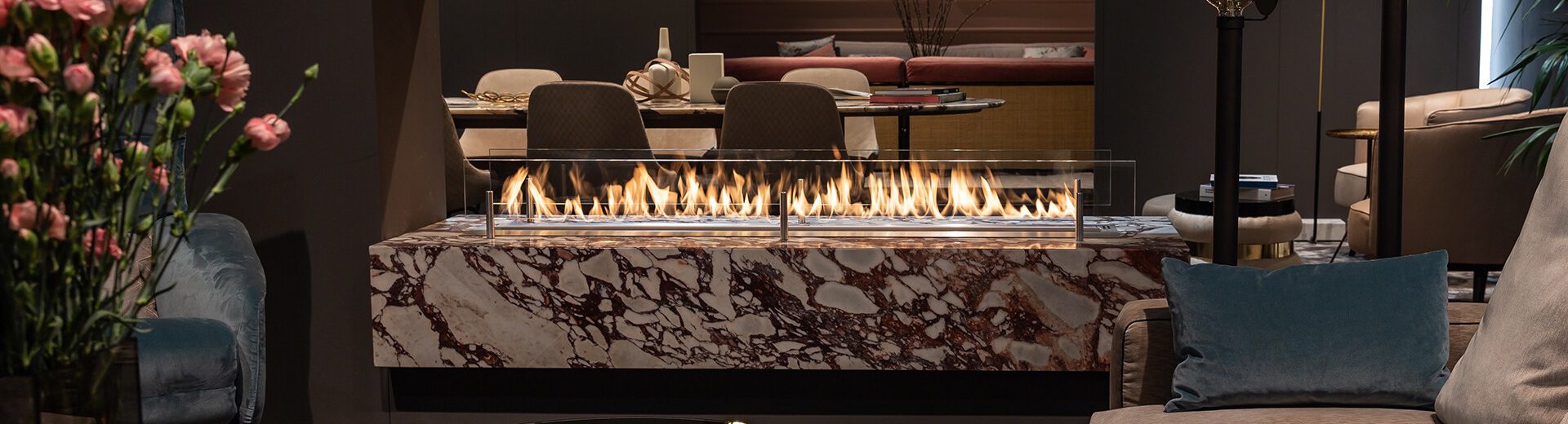 FLA 3 Luxury Long Fireplace